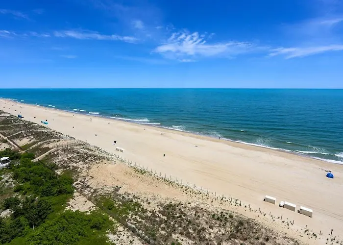 Renovated Oceanfront Century I With Ocean & Bay View Wifi Ac Shared Pool Holiday home